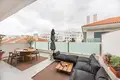 Wohnkomplex Moradia T3 Renovada em Condomínio com Piscina – Monte Estoril