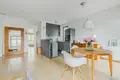 Commercial property 57 m² in Warsaw, Poland