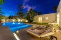villa de 5 dormitorios 731 m² Marbella, Španjolska
