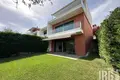 Вилла 4 комнаты 280 м² в Petrele, Албания