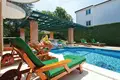 Villa 8 Schlafzimmer 362 m² Poreč, Kroatien