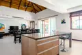 Wohnung 4 Schlafzimmer 987 m² Si Sunthon, Thailand