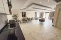 Квартира 4 комнаты  Аланья, Турция