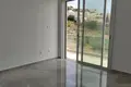 Mieszkanie 3 pokoi 144 m² Chloraka, Cypr