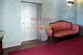5 bedroom villa 7 020 m² Pistoia, Italy