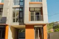 3 bedroom townthouse 225 m² Batumi, Georgia