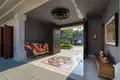Villa 8 Schlafzimmer 1 341 m² Kaba Kaba, Indonesien