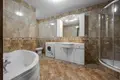 Mieszkanie 4 pokoi 196 m² Warszawa, Polska