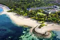 Wohnkomplex New residential complex of villas and apartments on the ocean shore in Nusa Dui, Bali, Indonesia