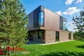 Chalet 306 m² Kalodziscanski sielski Saviet, Bélarus