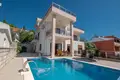 Casa 9 habitaciones 500 m² Bar, Montenegro