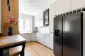 Wohnung 3 zimmer 75 m² in Warschau, Polen