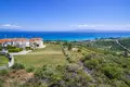 Land 4 067 m² Kassandrino, Greece