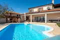 Villa de 4 dormitorios 398 m² Pola, Croacia