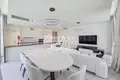 Apartamento 2 habitaciones 1 299 m² Dubái, Emiratos Árabes Unidos