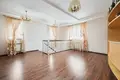 9 bedroom house 272 m² Kalodziscanski sielski Saviet, Belarus