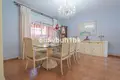 4 bedroom house 265 m² Dos Hermanas, Spain