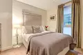 3 bedroom apartment 7 m² in London, United Kingdom