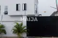 Villa  Eti Osa, Nigeria
