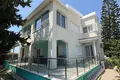 Willa 4 pokoi 280 m² w Peyia, Cypr
