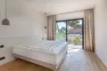 Villa de tres dormitorios 140 m² en Francia, Francia