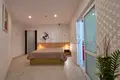 Mieszkanie 2 pokoi 82 m² Nesebyr, Bułgaria