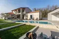 4 bedroom Villa 300 m² Grad Porec, Croatia