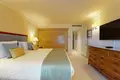 2 bedroom apartment 136 m² in London, United Kingdom