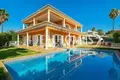 4-Schlafzimmer-Villa 300 m² Loule, Portugal