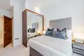 2 bedroom apartment 11 m² in London, United Kingdom