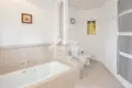 Casa 6 habitaciones 305 m² Riga, Letonia