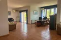 Attique 4 chambres 236 m² Germasogeia, Chypre