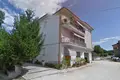 Dom 13 pokojów 500 m² Terni, Włochy