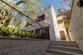 3 bedroom villa 193 m² Dobrota, Montenegro