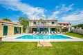 4 bedroom house 240 m² Mihelici, Croatia