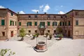 Villa 10 bedrooms 4 331 m² Siena, Italy