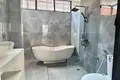 Wohnung 3 Schlafzimmer 148 m² Tumbakbayuh, Indonesien