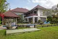 Villa de tres dormitorios 550 m² Belumbang, Indonesia