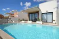 3-Schlafzimmer-Villa 389 m² San Miguel de Salinas, Spanien