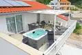 Casa 7 habitaciones 294 m² Lokva Rogoznica, Croacia