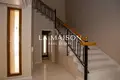 Haus 4 Schlafzimmer 1 600 m² Tseri, Zypern
