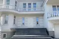 Dom 5 pokojów 700 m² Lymanka, Ukraina