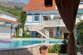 Hôtel 1 036 m² à Grad Omis, Croatie