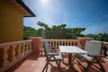 Condo z 2 sypialniami 129 m² West Bay, Honduras