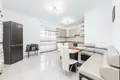 Casa de campo 370 m² Marjaliva, Belarús