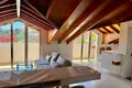 villa de 5 dormitorios 460 m² en Agios Tychonas, Chipre