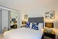 2 bedroom apartment 76 m² in London, United Kingdom