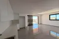 Mieszkanie 2 pokoi 171 m² Larnaka, Cypr