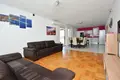 Дом 7 спален 260 м² Сплитско-Далматинская жупания, Хорватия