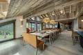 Chalet 6 bedrooms  in Les Allues, France